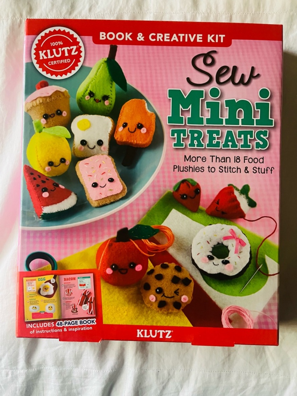 KLUTZ Sew Mini Treats Craft Kit